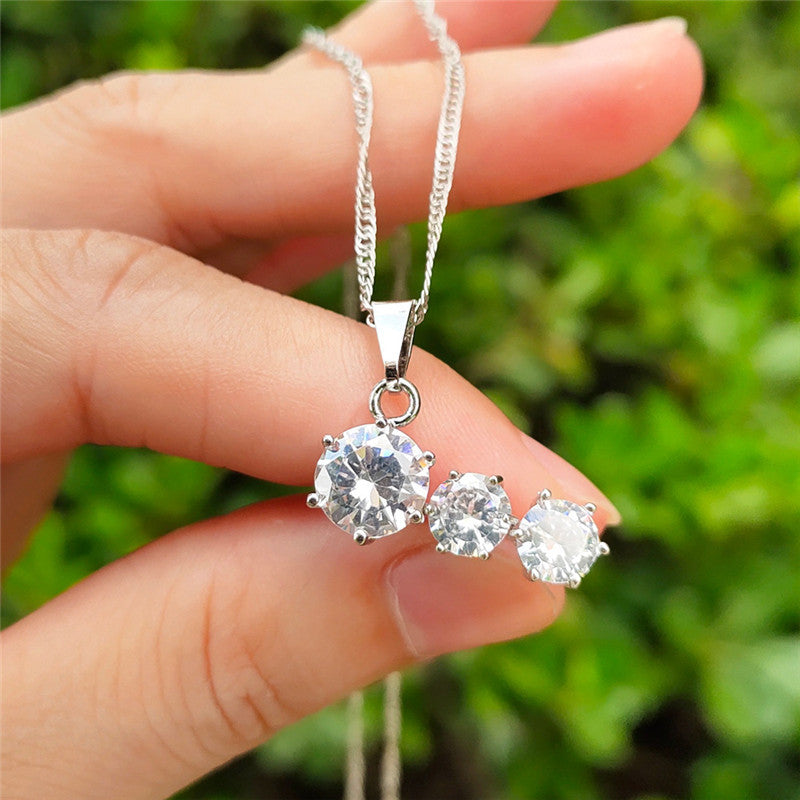 Diamond-studded Ladies Jewellery